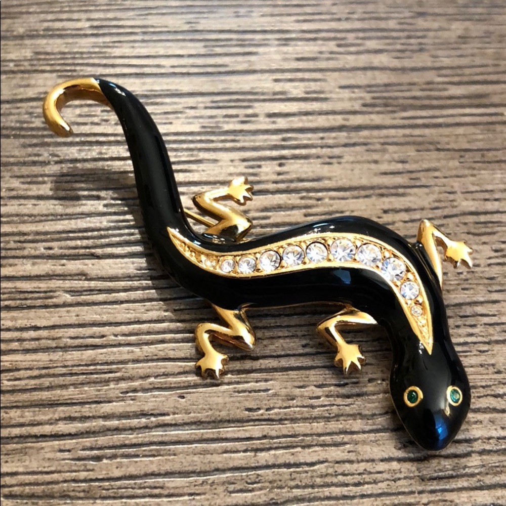 Vintage Avon Black Enamel Salamander Lizard Pin - Picture 2 of 11